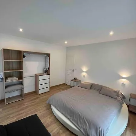 2 Sur Propriete Prive De 3500m2 Cestas