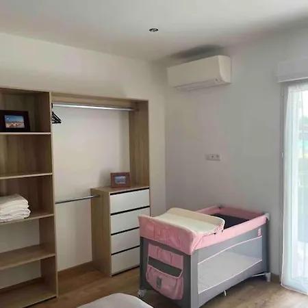 2 Sur Propriete Prive De 3500m2 Apartment *