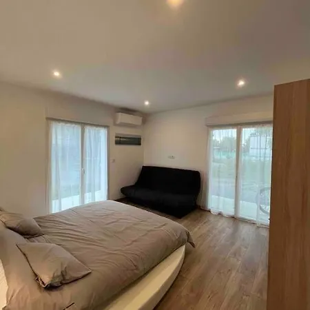 Apartment 2 Sur Propriete Prive De 3500m2 Cestas