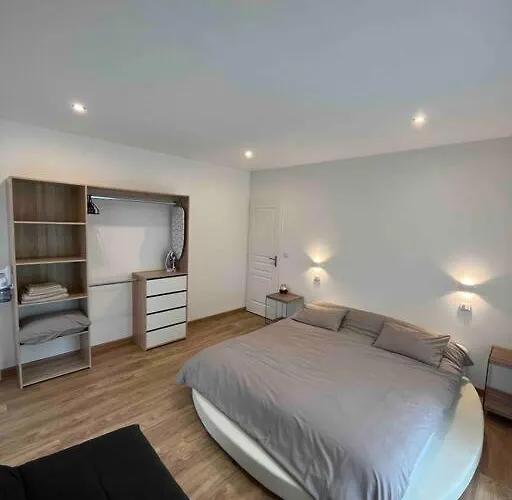 2 Sur Propriete Prive De 3500m2 Cestas