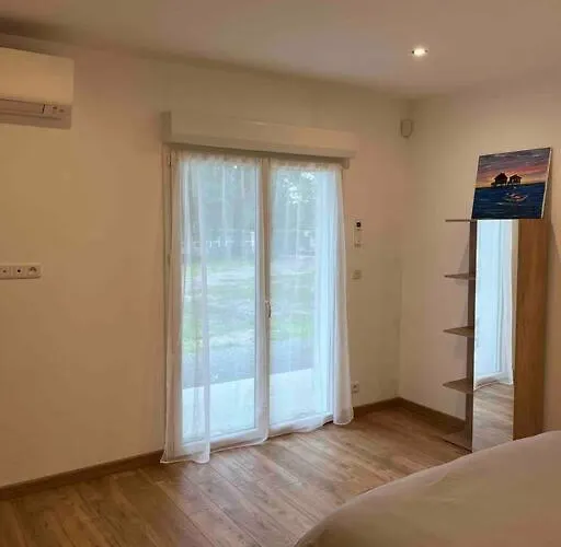 Apartment 2 Sur Propriete Prive De 3500m2 Cestas